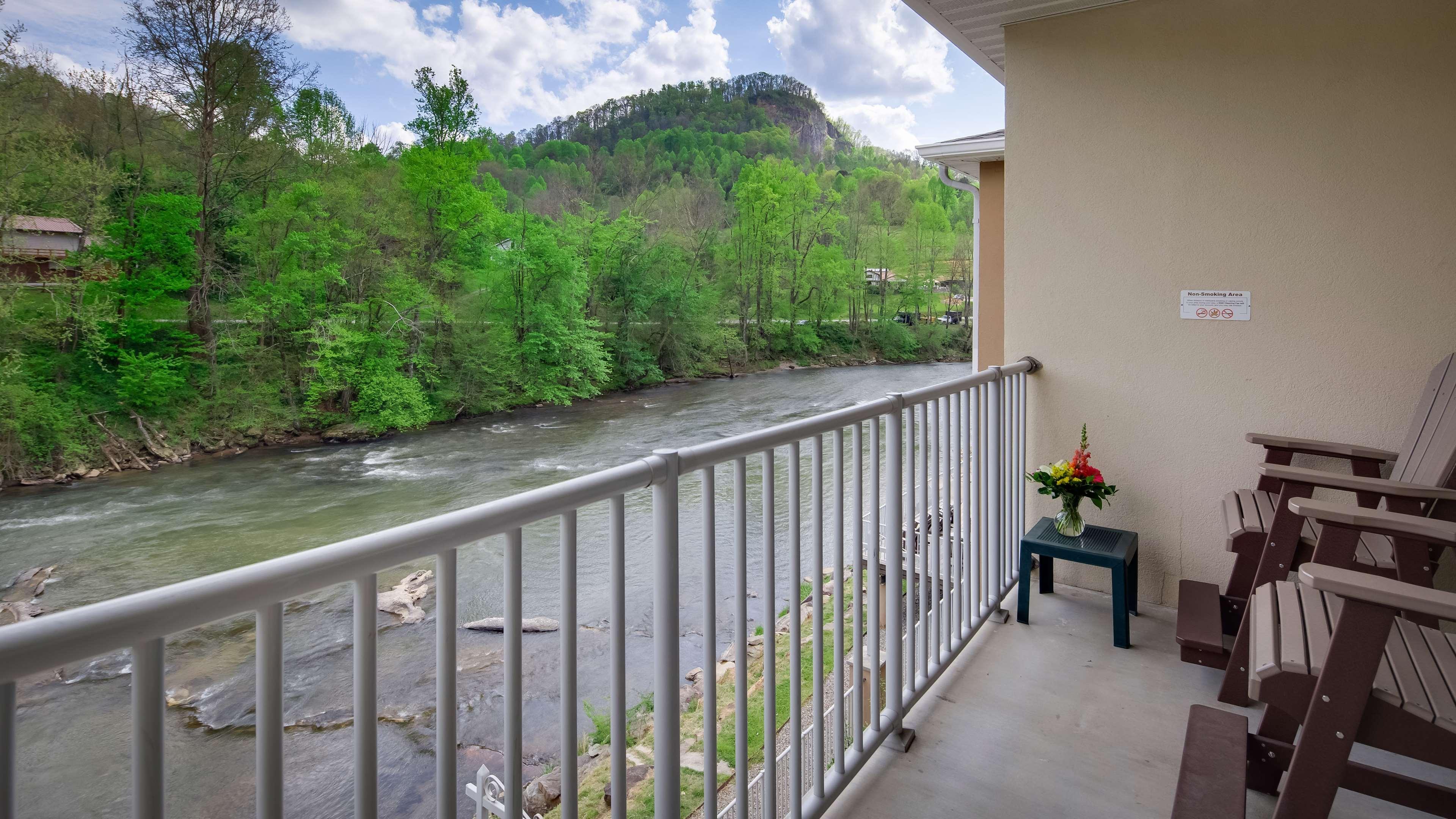 Best Western Plus River Escape Sylva / Dillsboro Eksteriør bilde
