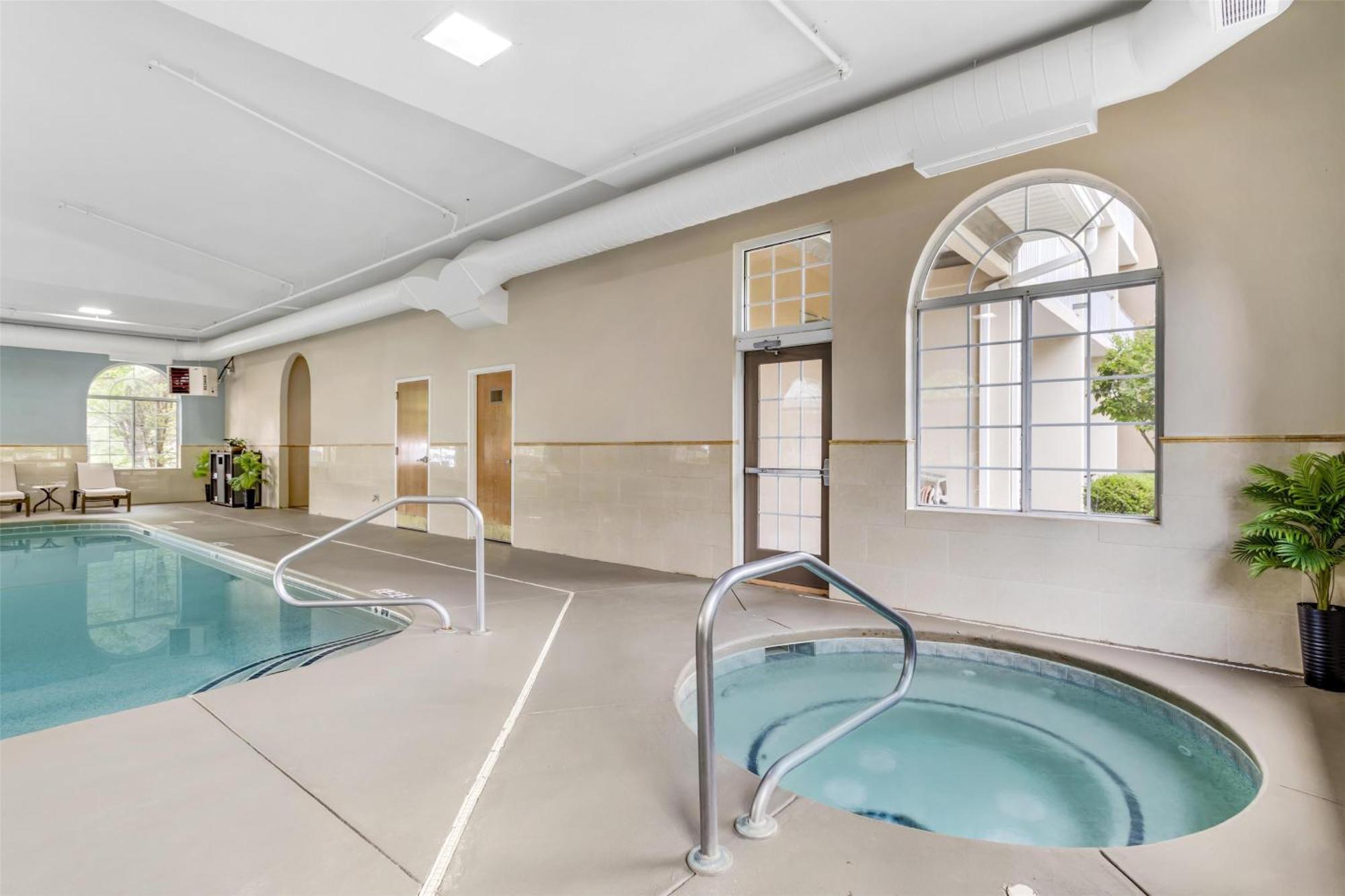 Best Western Plus River Escape Sylva / Dillsboro Eksteriør bilde