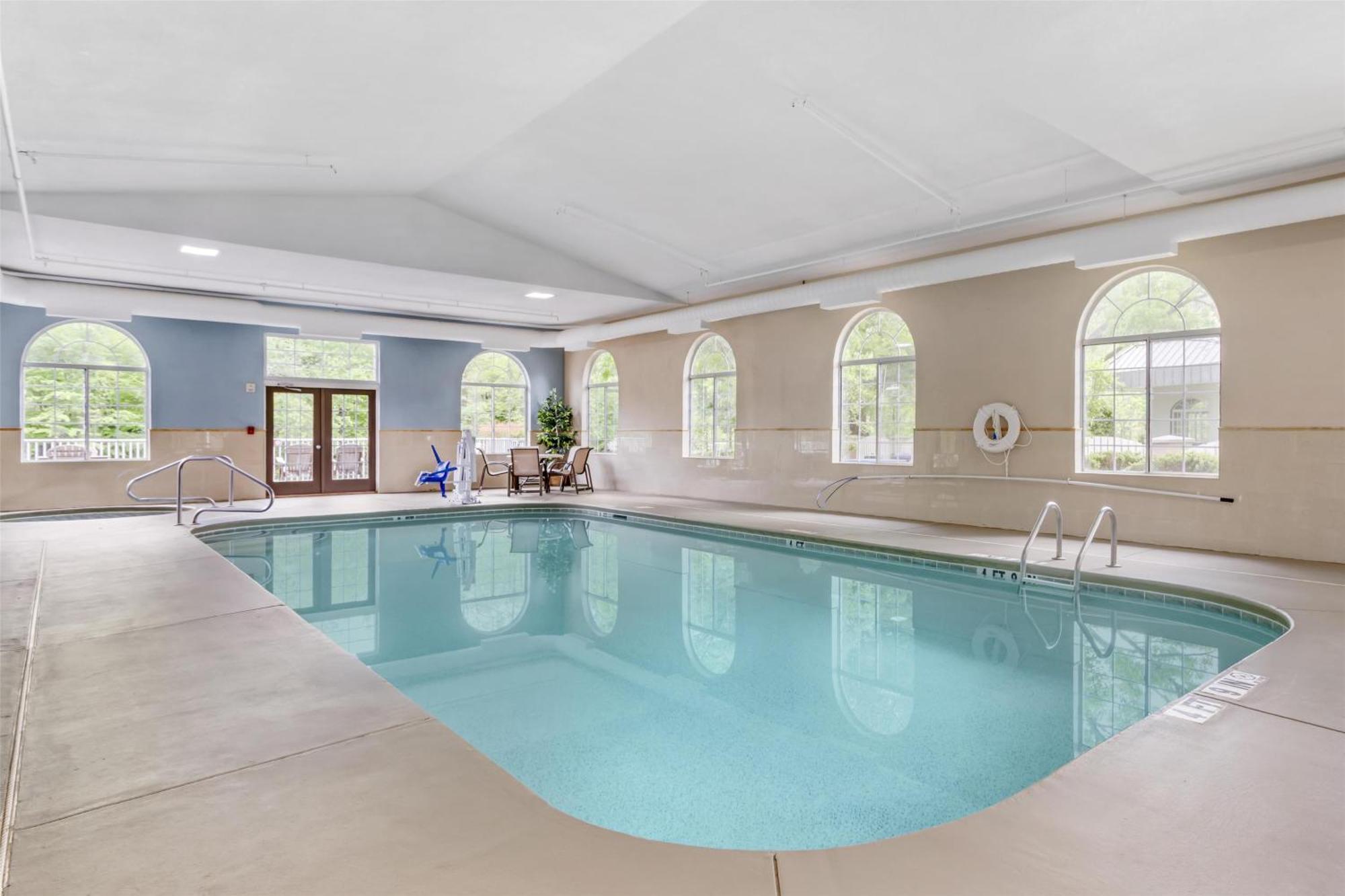 Best Western Plus River Escape Sylva / Dillsboro Eksteriør bilde